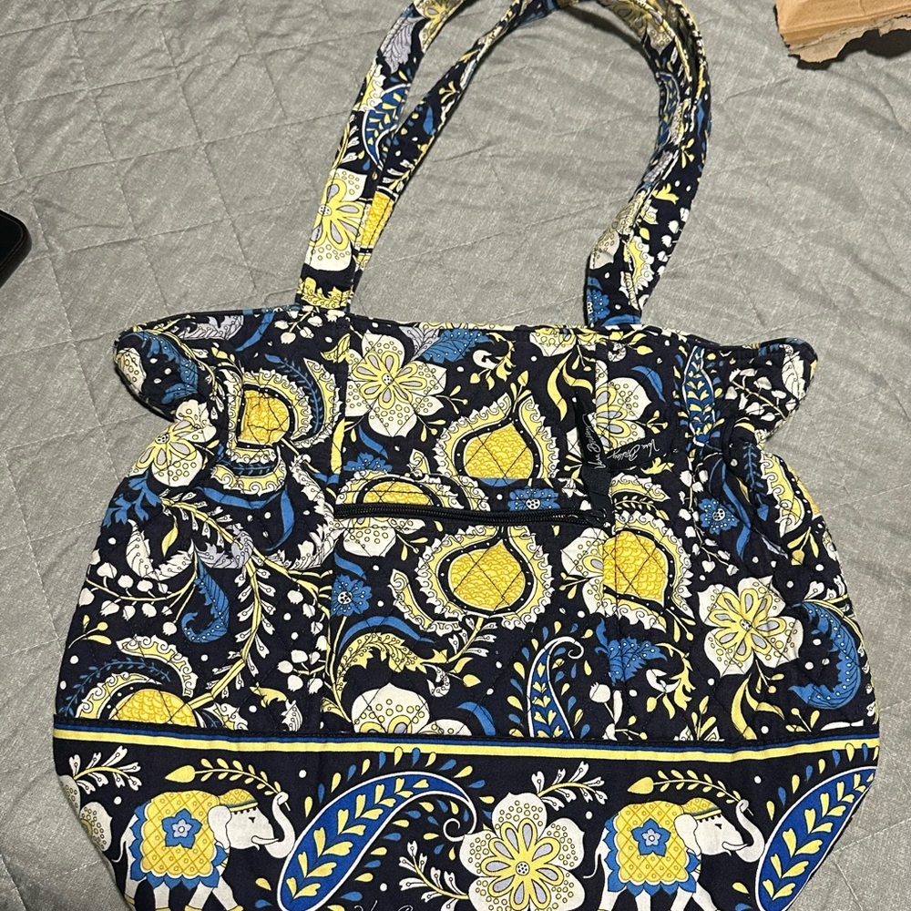 Vera Bradley Ellie Blue Purse
Elephants Yellow Floral Print Shoulder
Bag